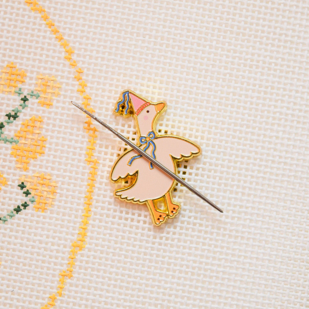LaFete Party Goose Needle Minder