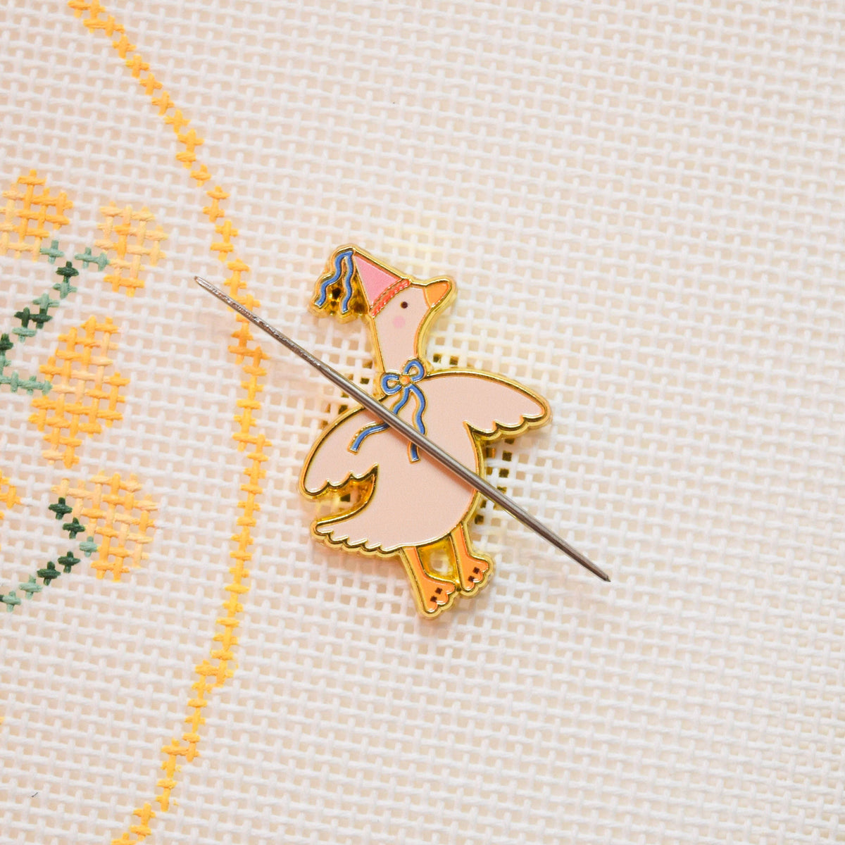 LaFete Party Goose Needle Minder