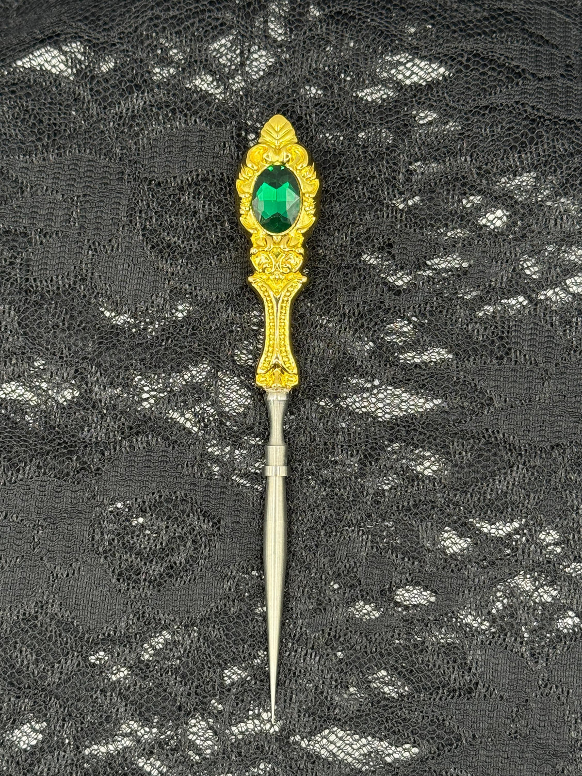 Embossed with Green Stone LT