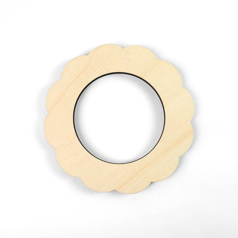 Frayme Works Scallop 4.5" Round Needlepoint Stretcher Frame
