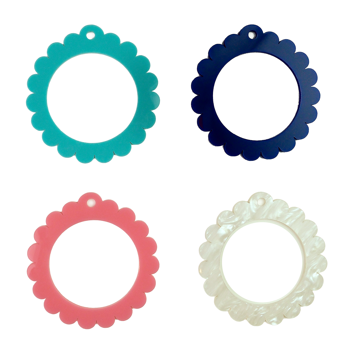 Frayme Works Bag Tag: Small Scallop Round: Tiffany Blue