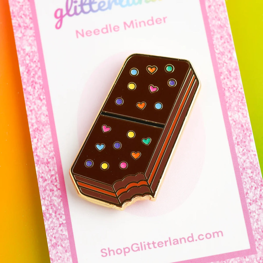 Glitterland Rainbow Brownie Needle Minder