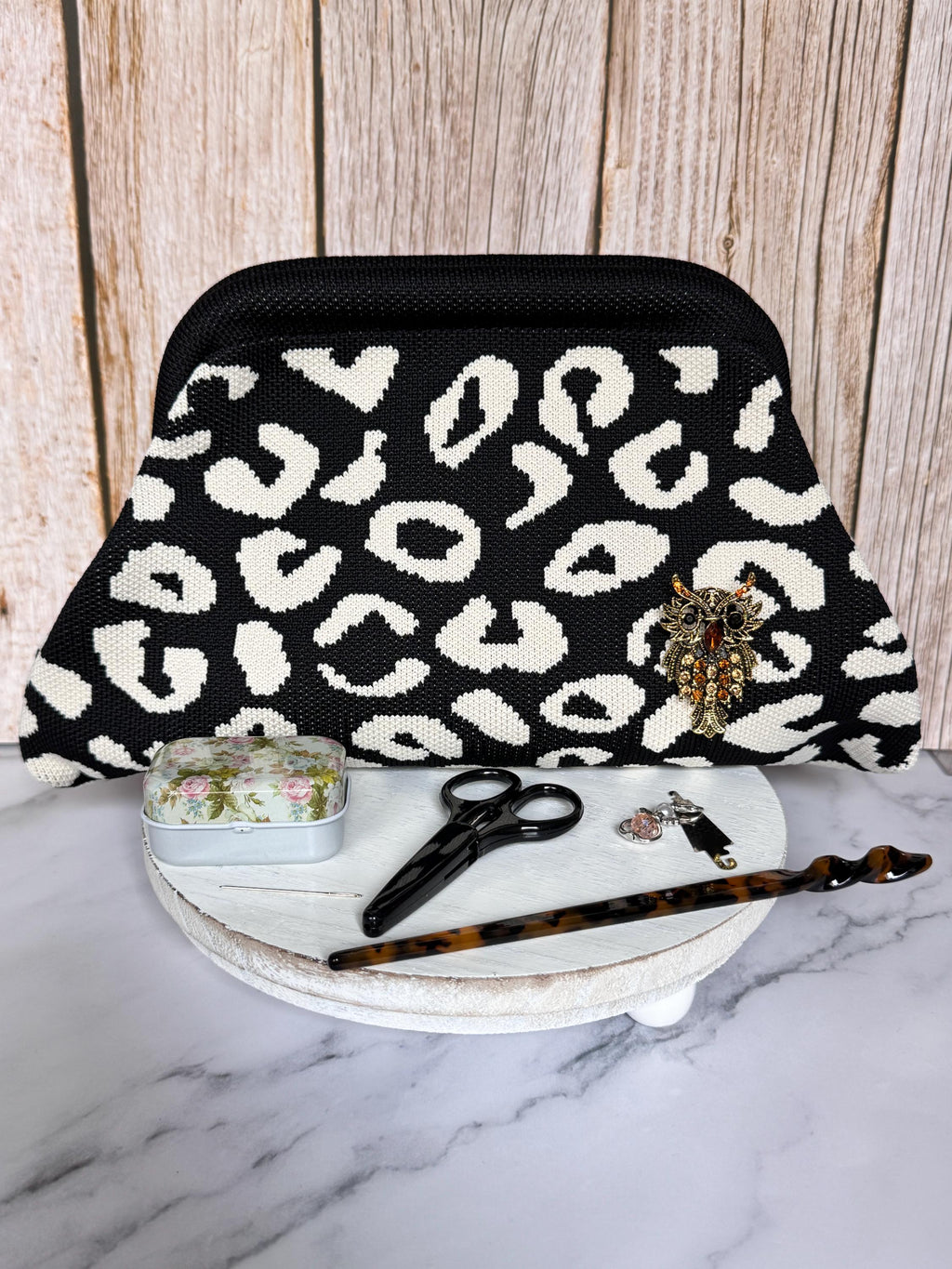 Leopard Clasp Knit Bag