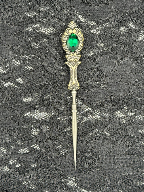 Embossed with Green Stone LT
