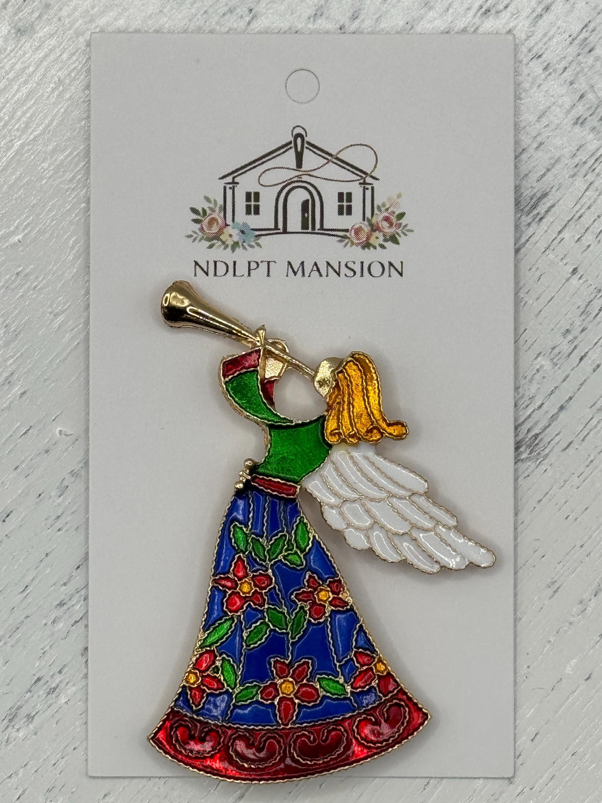 Angle with Trumpet Deluxe Enamel