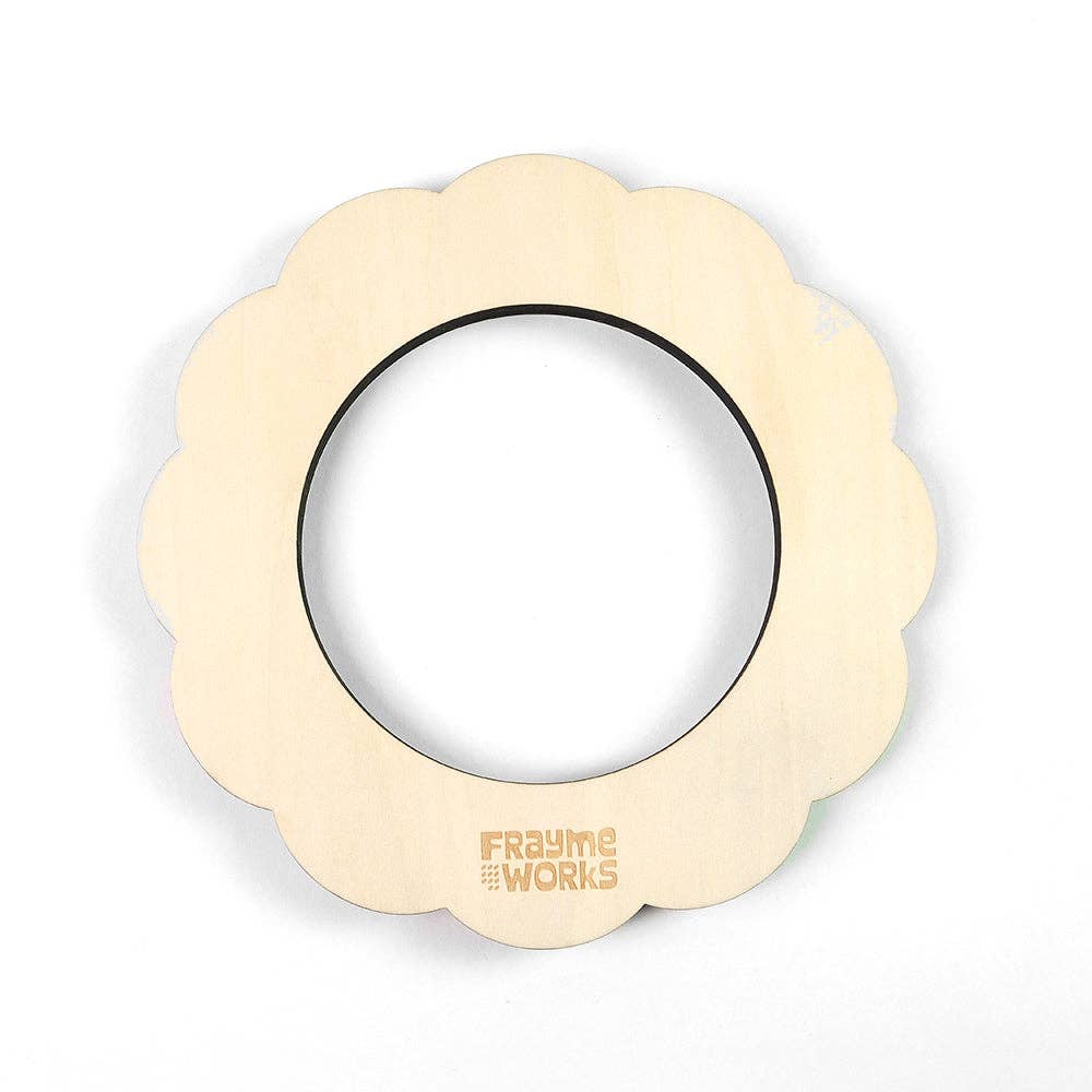 Frayme Works Scallop 4.5" Round Needlepoint Stretcher Frame