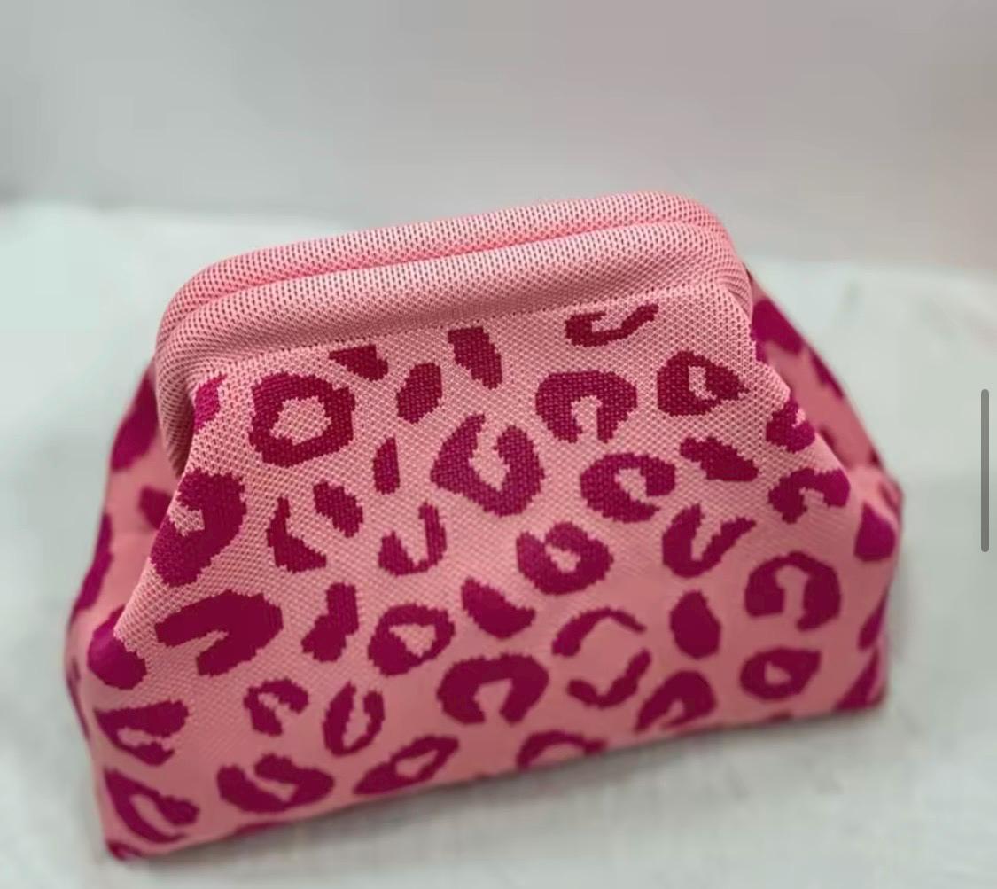 Leopard Clasp Knit Bag