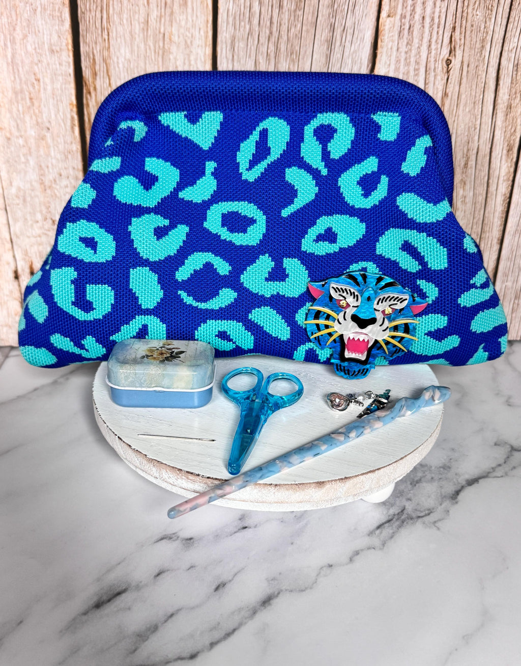Leopard Clasp Knit Bag